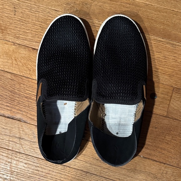 OluKai Pehuea Black Slip-On Loafers NO INSOLES - Picture 2 of 4